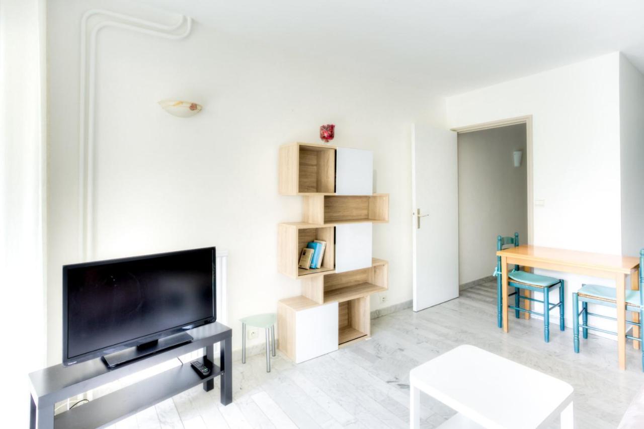 Sidon Furnished Studio Apartment Antibes Bagian luar foto